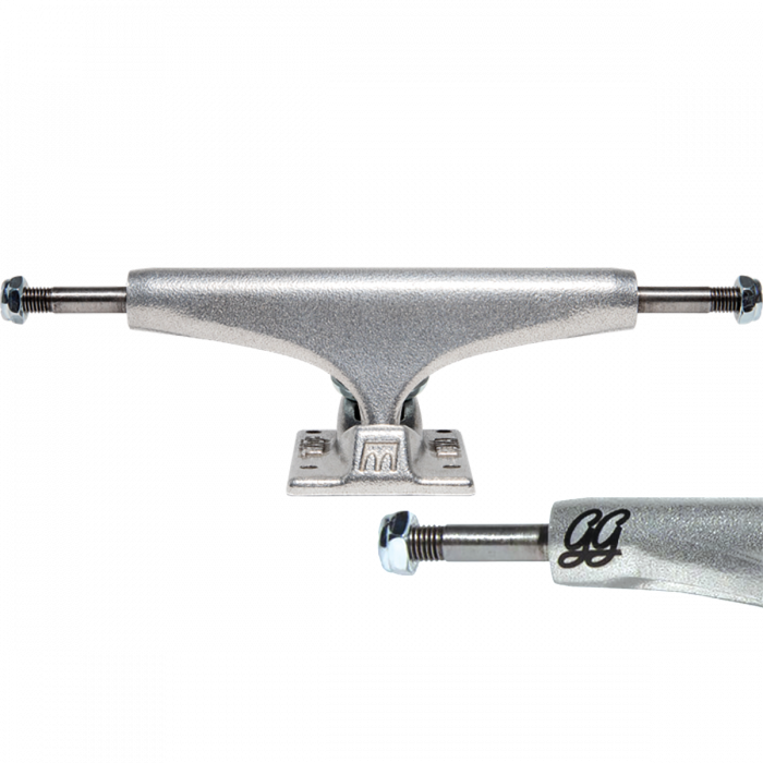 ROYAL STD 159MM GASS MONOGRAM RAW SILVER